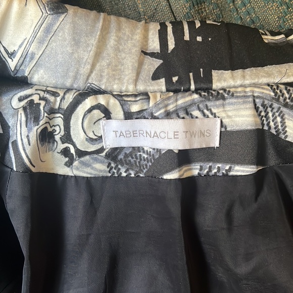 Hand painted silk bomber - Picture 3 of 4